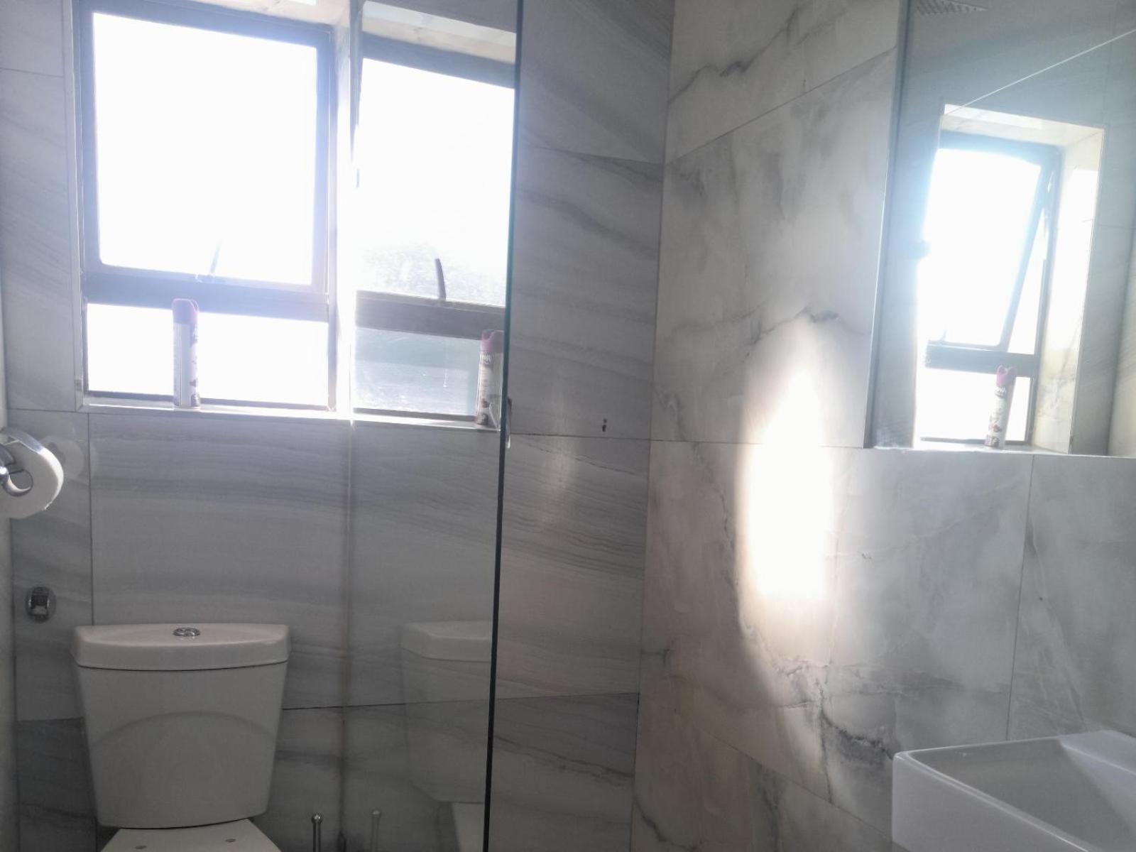 Lifestyle Lodge Hotel Vereeniging Room photo